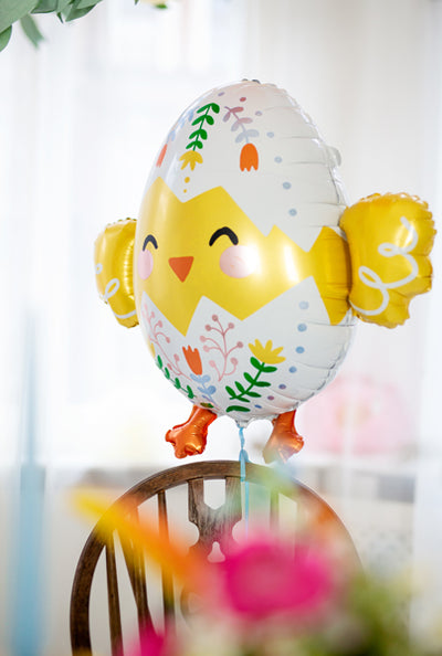 Balon Folie Figurina Ou de paste cu puisor 78.5x64.5cm