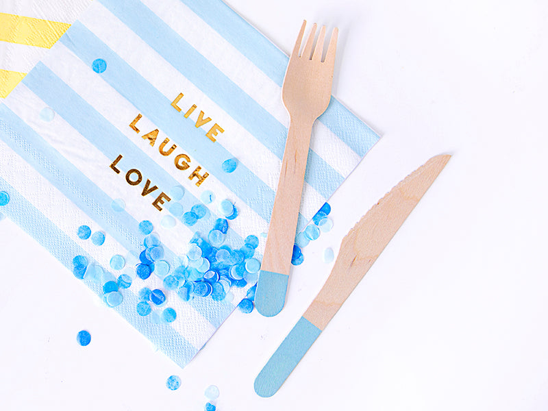 Set 18 Tacamuri lemn bleu deschis 16 cm